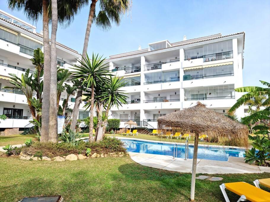 Gran Calahonda Beach Near Marbella Malaga Exterior photo