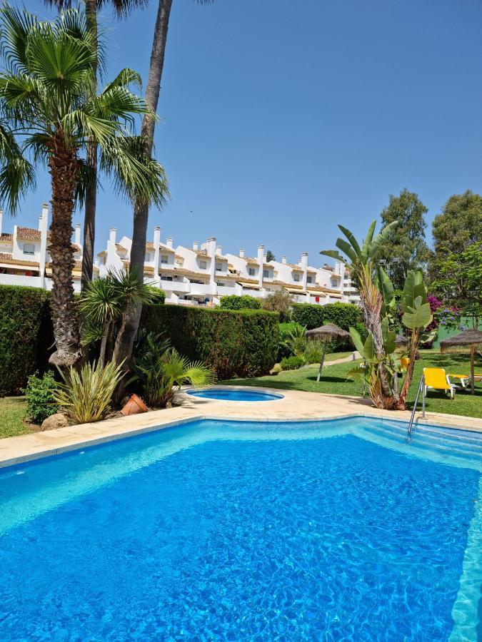 Gran Calahonda Beach Near Marbella Malaga Exterior photo